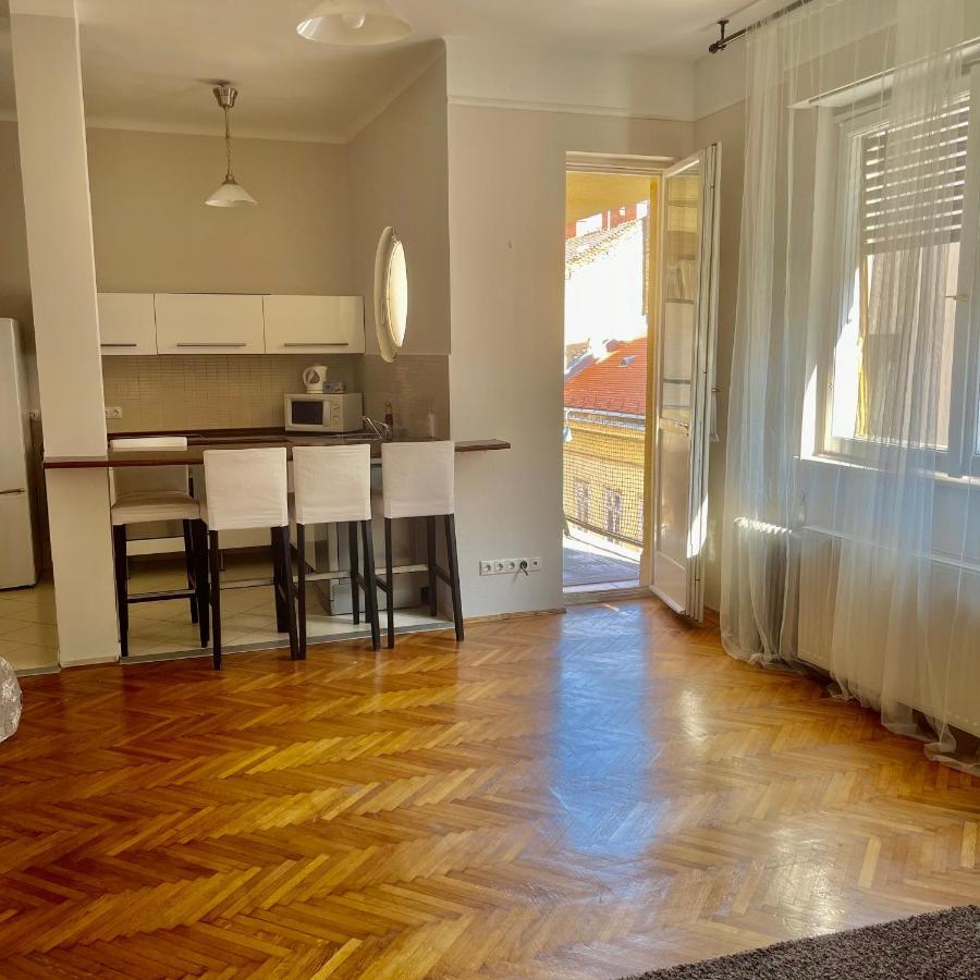 Elizabeth Bridge With Gellert-Hill View Apartment Budapest Luaran gambar