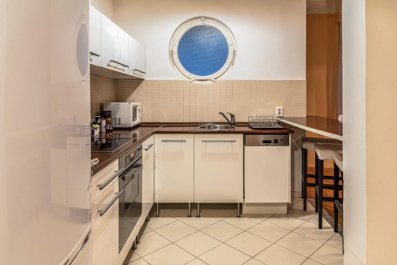 Elizabeth Bridge With Gellert-Hill View Apartment Budapest Luaran gambar